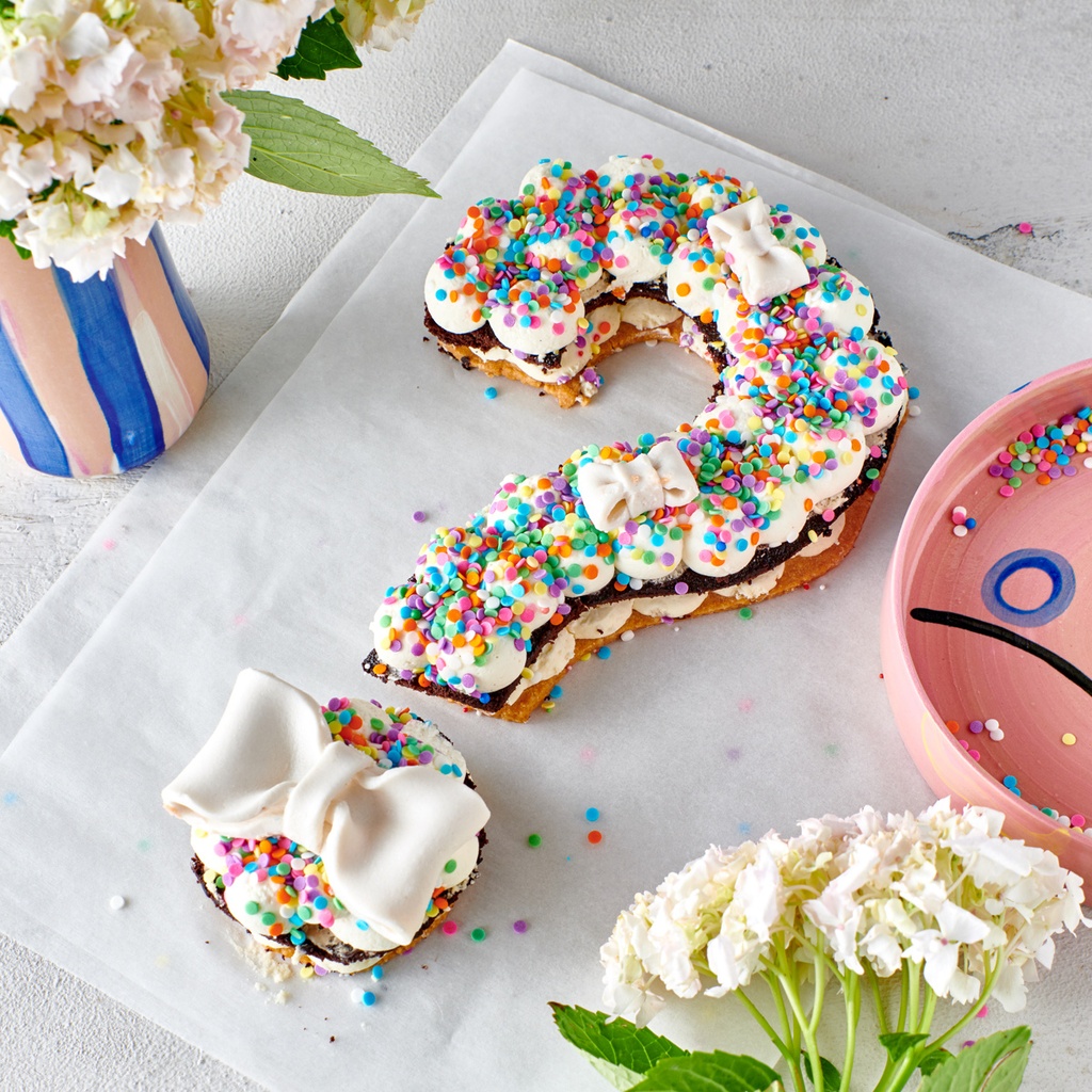 Gender Reveal Cake