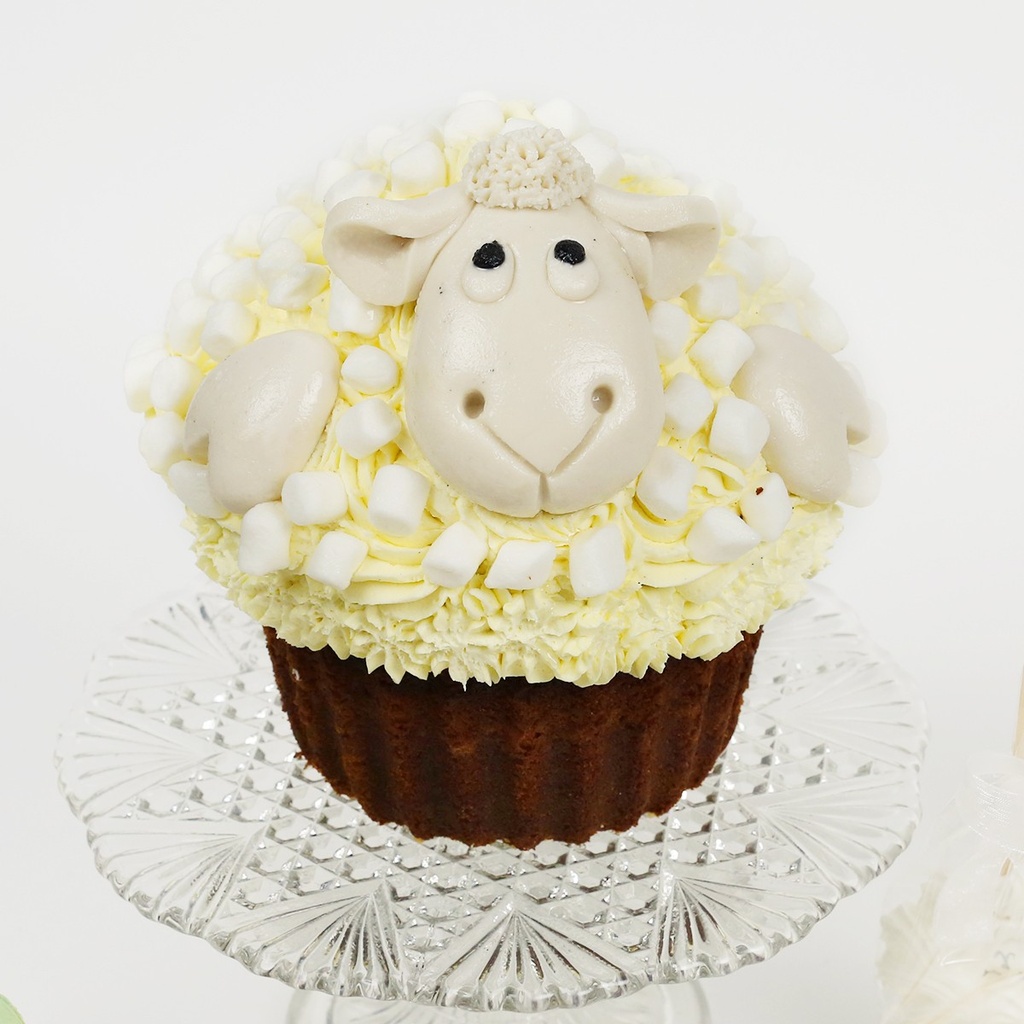 Mouton géant de la fête du printemps