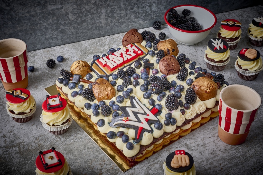 Layercake wrestling