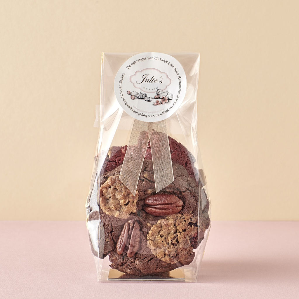 Red velvet & Turtle Cookies 